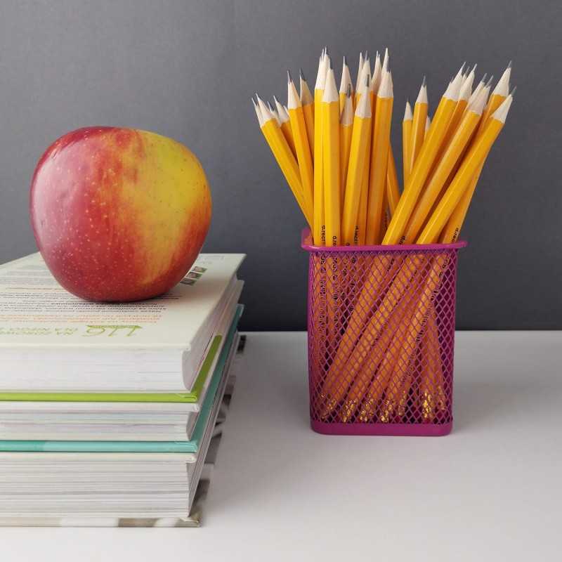 D.RECT Pot à crayons carré en métal | Porte-stylo cube en métal | Gobelet multifonction en maille pour stylo à bille Noir