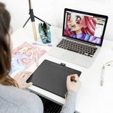 Wacom Intuos Medium Bluetooth Noir